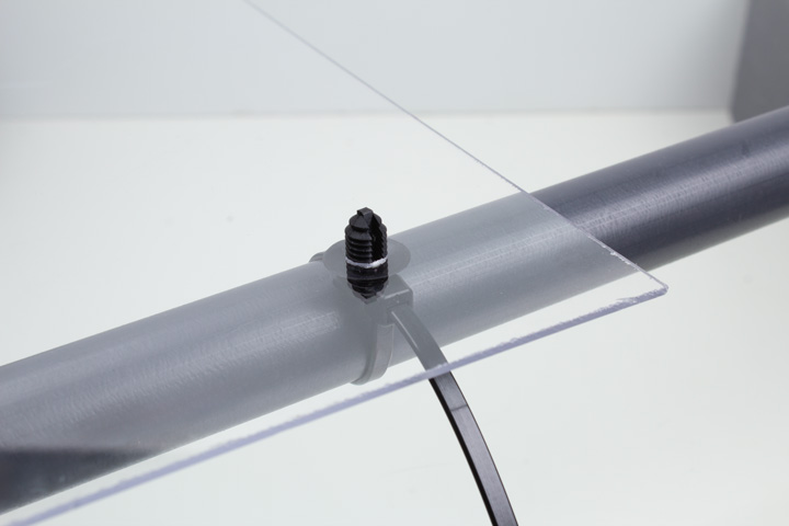 Bridas UV con fijación cabeza de abeto