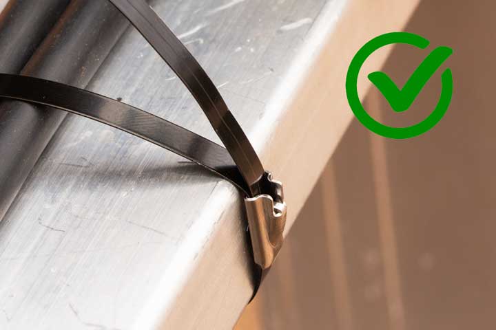 Colocaión correcta de bridas de acero inoxidable recubiertas de poliéster